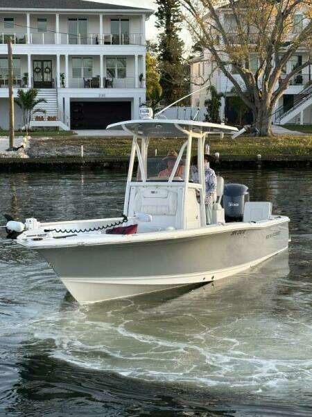 24ft Sea Hunt Yacht For Sale