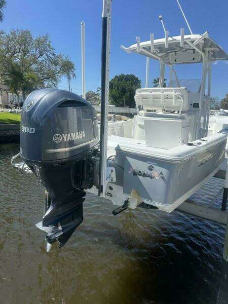 24ft Sea Hunt Yacht For Sale