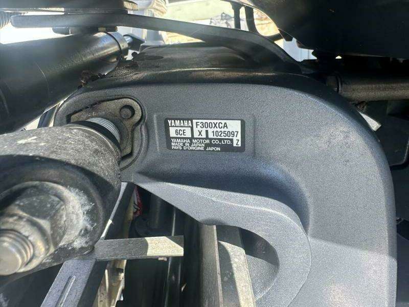 24ft Sea Hunt Yacht For Sale