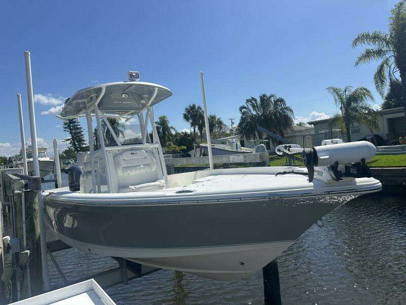 24ft Sea Hunt Yacht For Sale