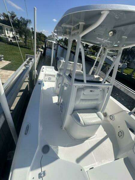 24ft Sea Hunt Yacht For Sale