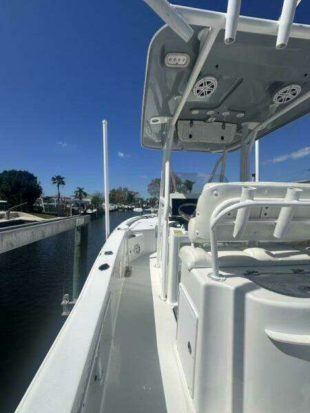 24ft Sea Hunt Yacht For Sale
