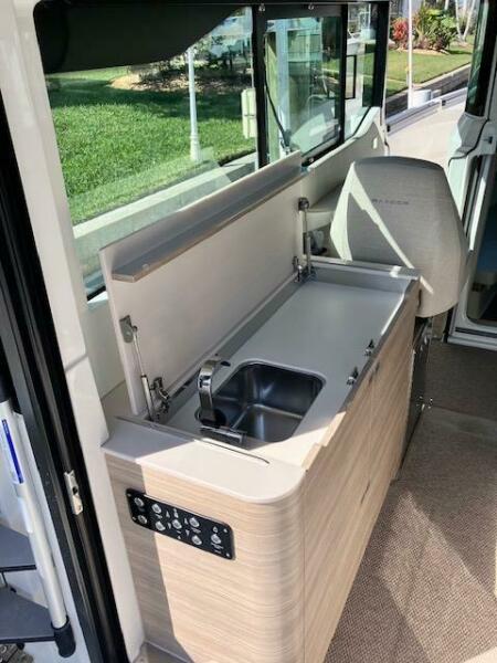 32' 2025 Saxdor 320 GTC