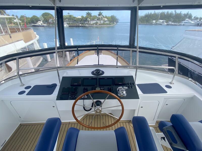 62' 1994 Lyman-Morse 