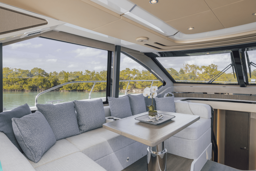 57ft Cruisers Yachts Yacht For Sale