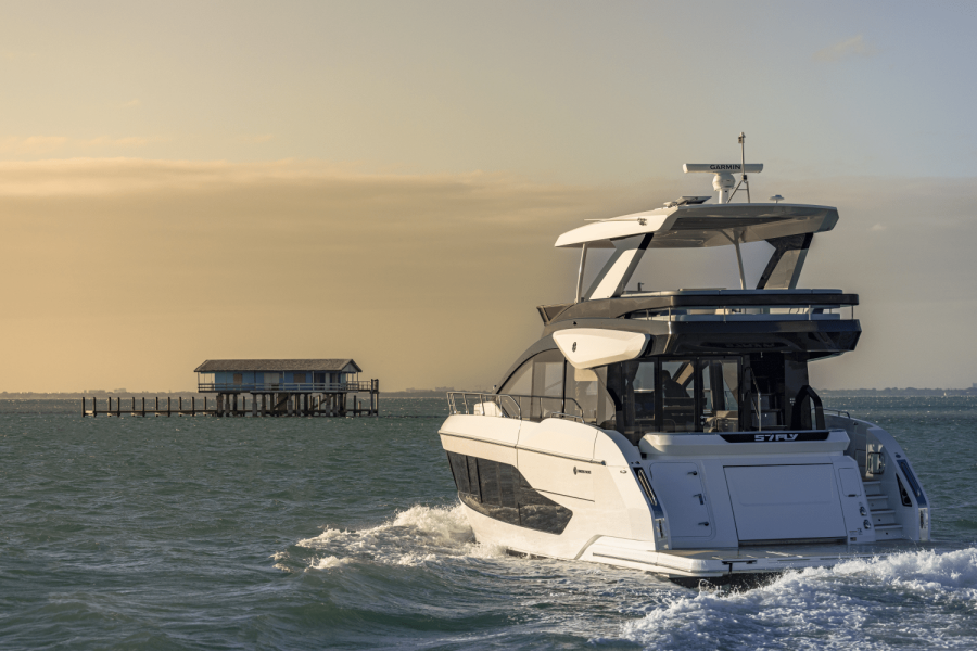 57ft Cruisers Yachts Yacht For Sale