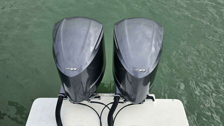 Redemption 34ft Regulator Yacht For Sale