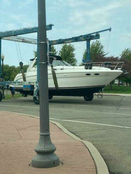 Lyman Zerga 38ft Sea Ray Yacht For Sale