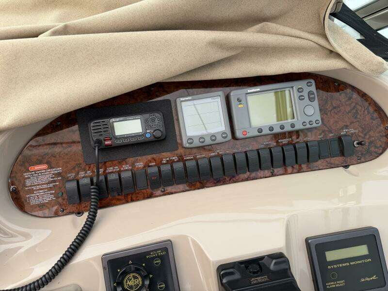 Lyman Zerga 38ft Sea Ray Yacht For Sale