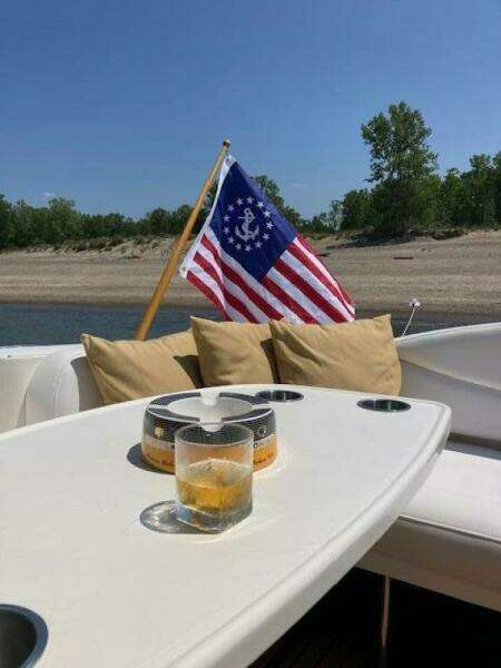 Lyman Zerga 38ft Sea Ray Yacht For Sale