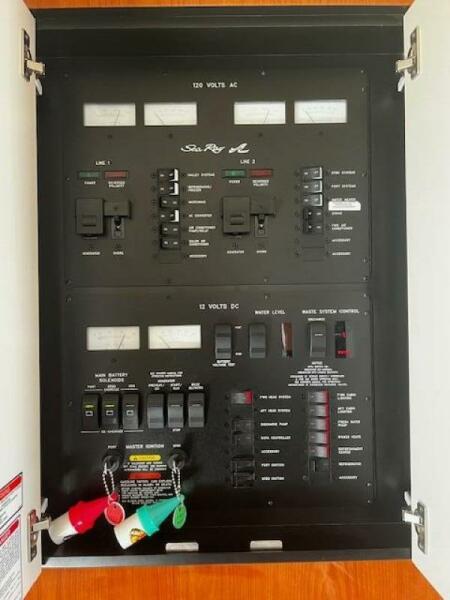 38' 2001 Sea Ray 380 Sundancer