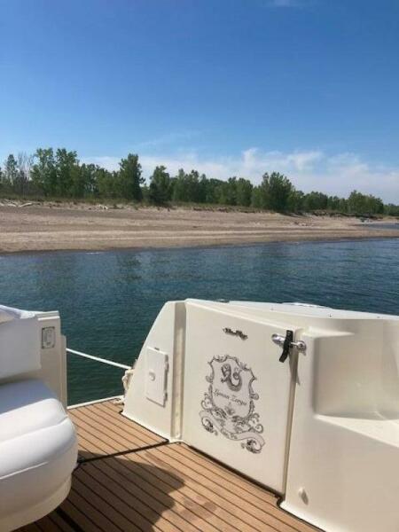 38' 2001 Sea Ray 380 Sundancer