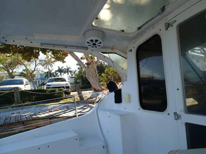 34' 2004 Gemini 105MC