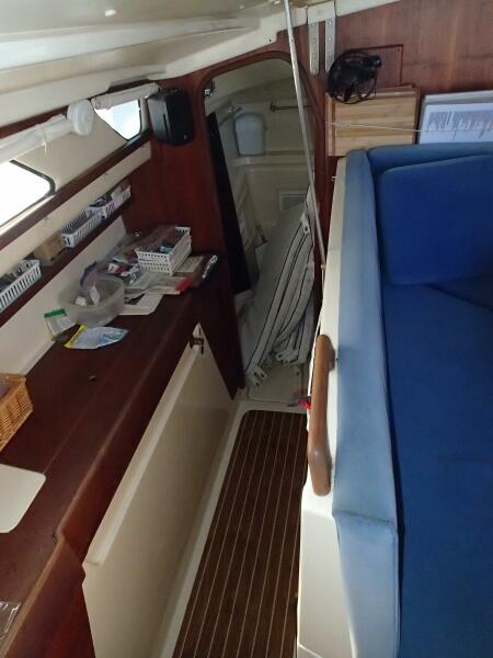 34' 2004 Gemini 105MC
