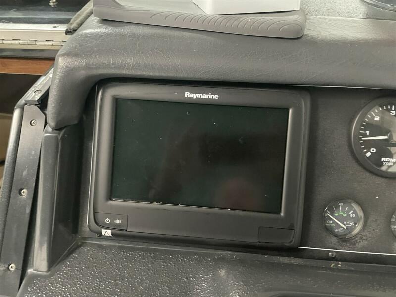 30' 1993 Sea Ray 300 Weekender