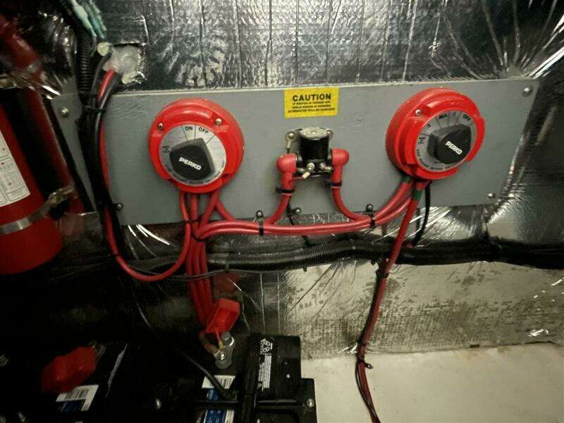 Patriot 30ft Sea Ray Yacht For Sale