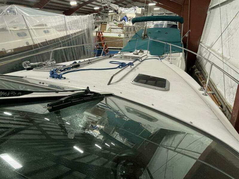 Patriot 30ft Sea Ray Yacht For Sale