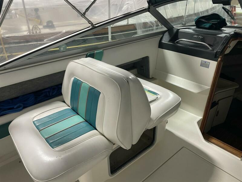 30' 1993 Sea Ray 300 Weekender