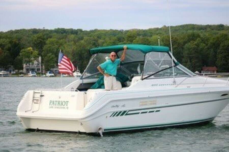 Patriot 30ft Sea Ray Yacht For Sale
