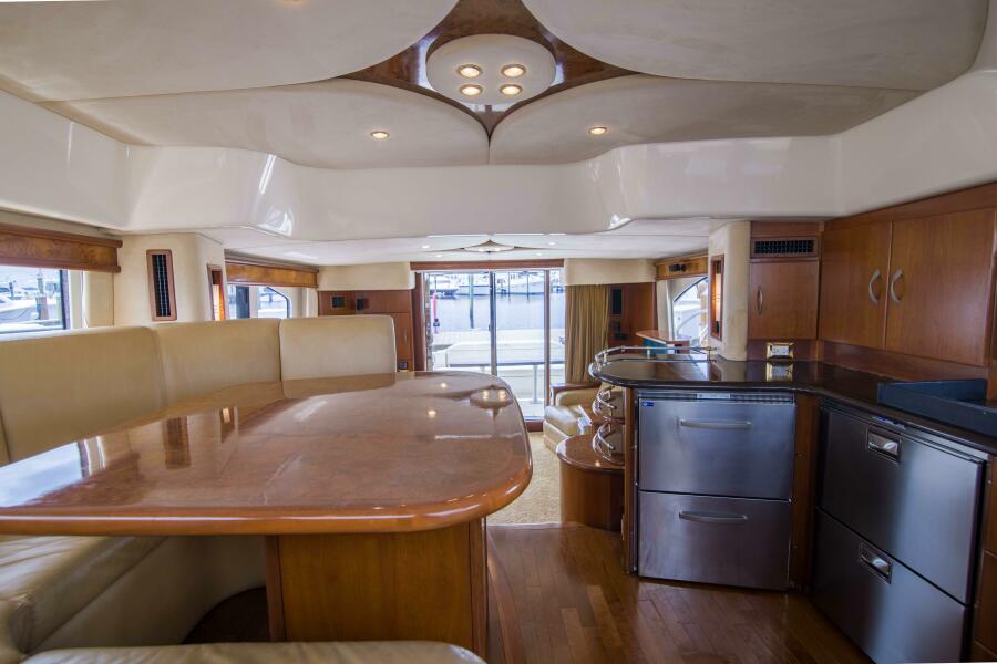 52' 2009 Silverton Ovation
