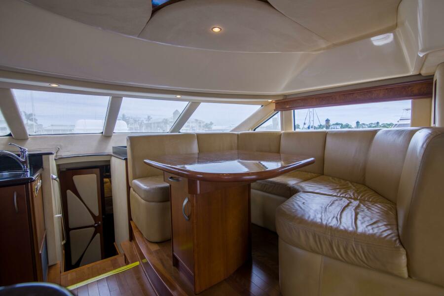 52' 2009 Silverton Ovation