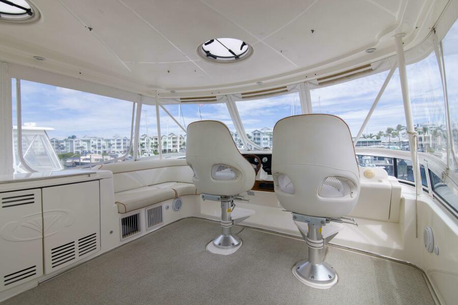 52' 2009 Silverton Ovation