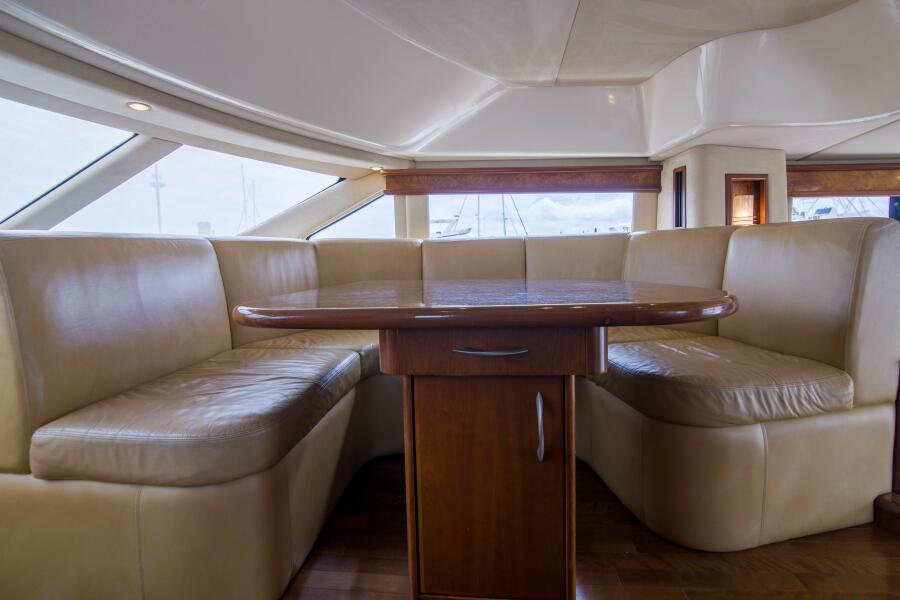 52' 2009 Silverton Ovation