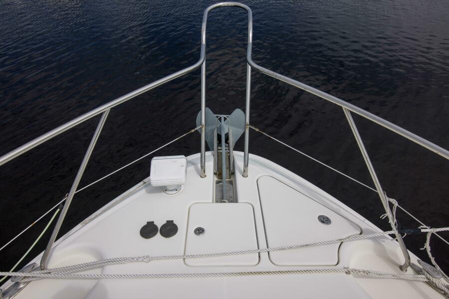 52' 2009 Silverton Ovation