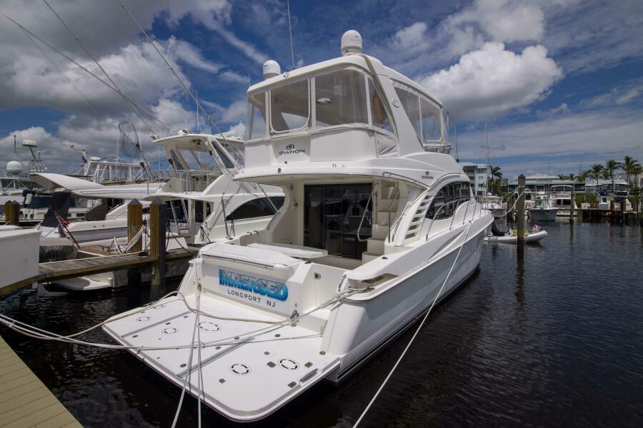 52' 2009 Silverton Ovation
