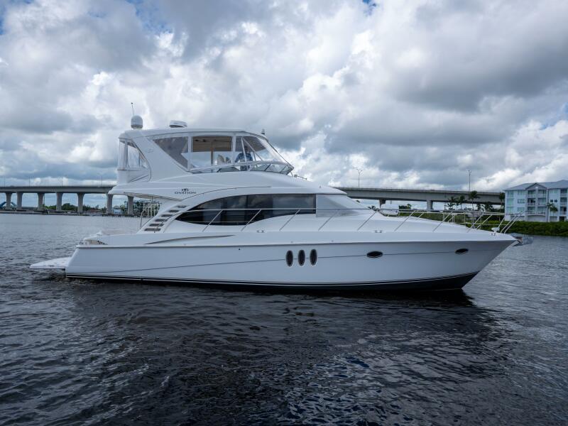 52' 2009 Silverton Ovation