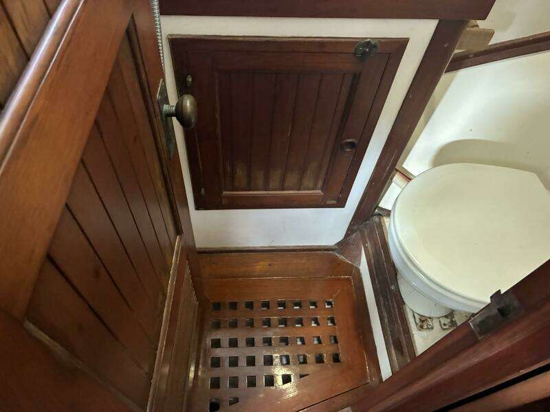 1983 Vagabond 42 Ketch