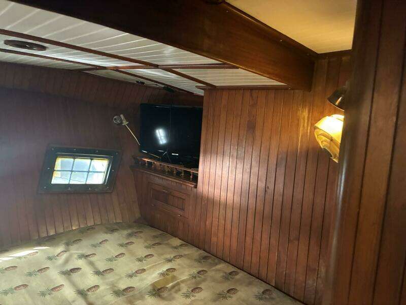 1983 Vagabond 42 Ketch