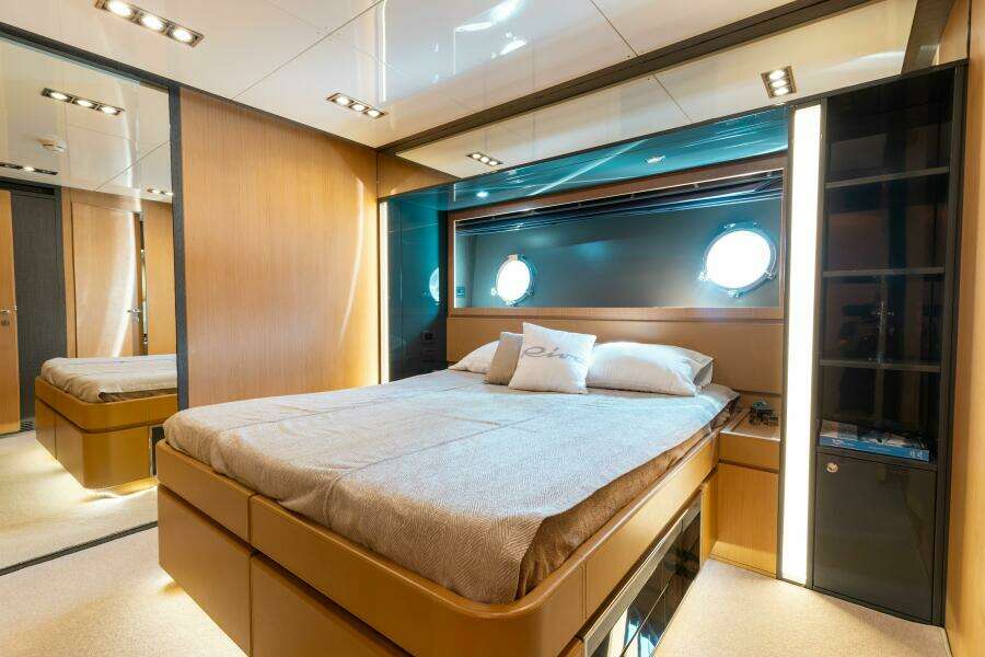 PUROSANGUE 86ft Riva Yacht For Sale