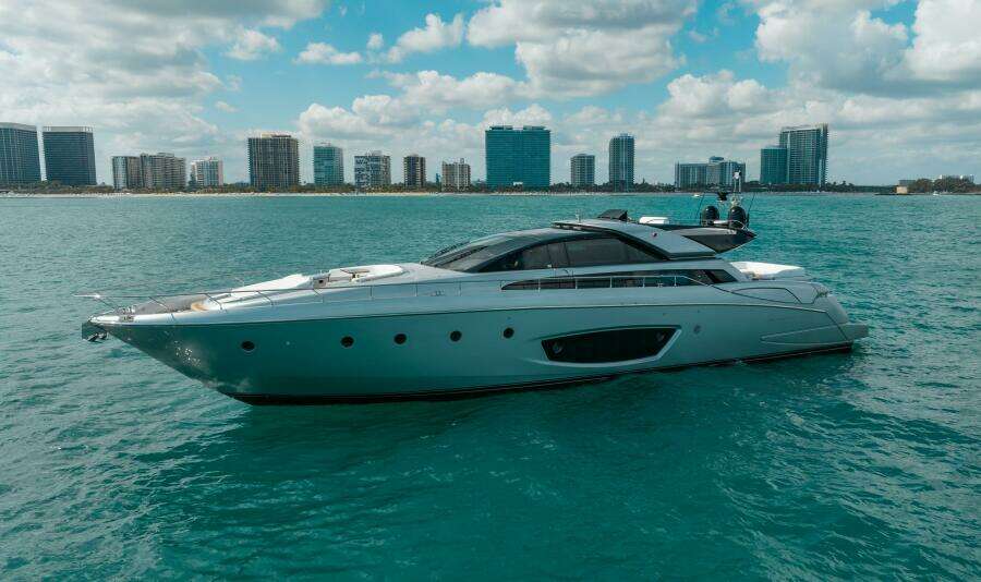 PUROSANGUE 86ft Riva Yacht For Sale