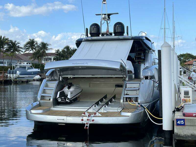 PUROSANGUE 86ft Riva Yacht For Sale