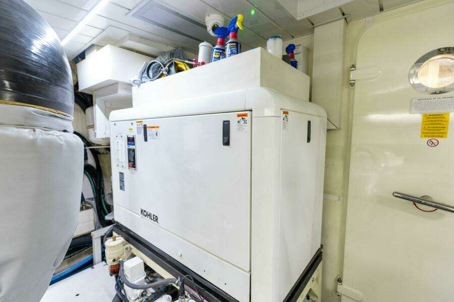 PUROSANGUE 86ft Riva Yacht For Sale