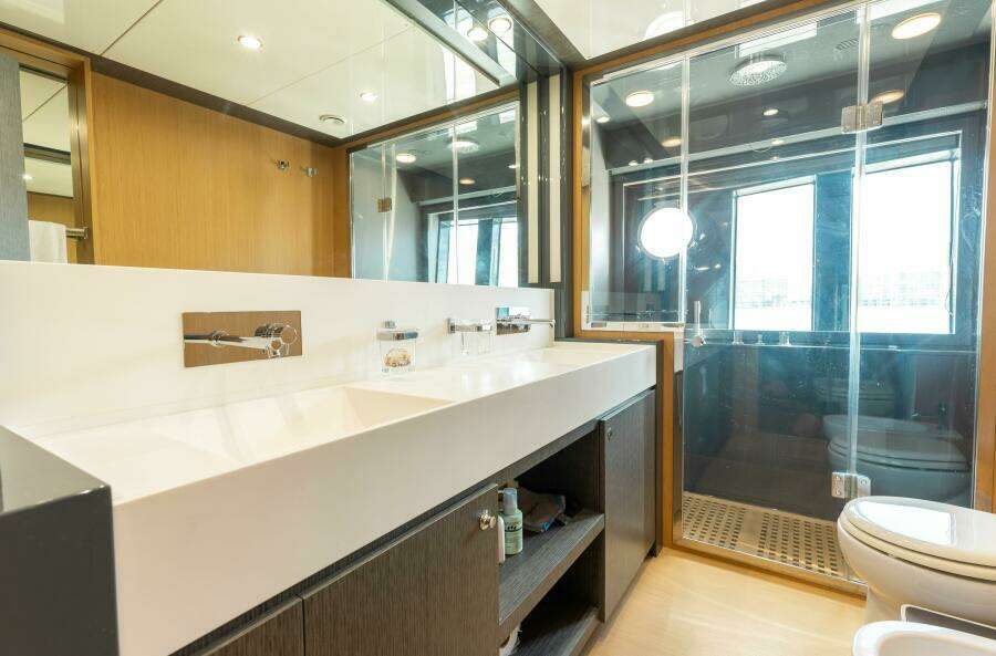 PUROSANGUE 86ft Riva Yacht For Sale