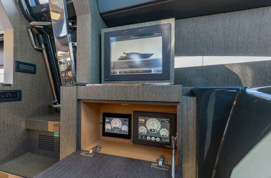 PUROSANGUE 86ft Riva Yacht For Sale