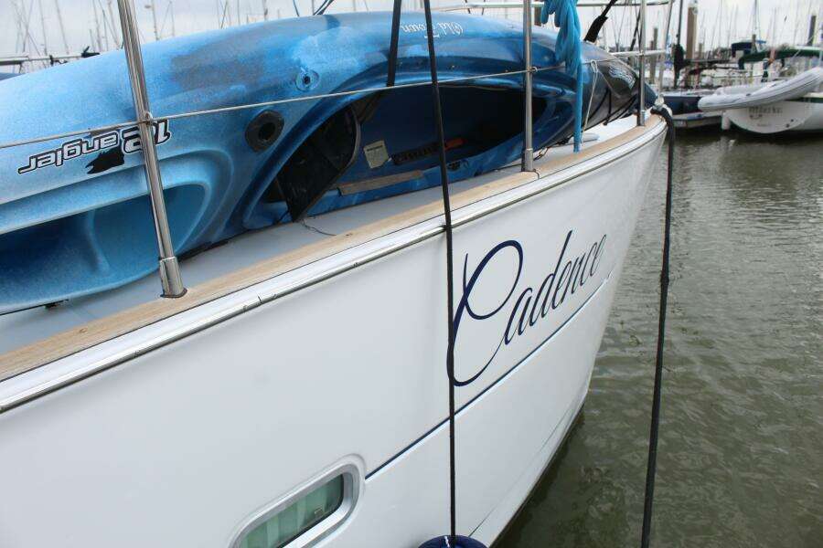 Cadence 43ft Lagoon Yacht For Sale