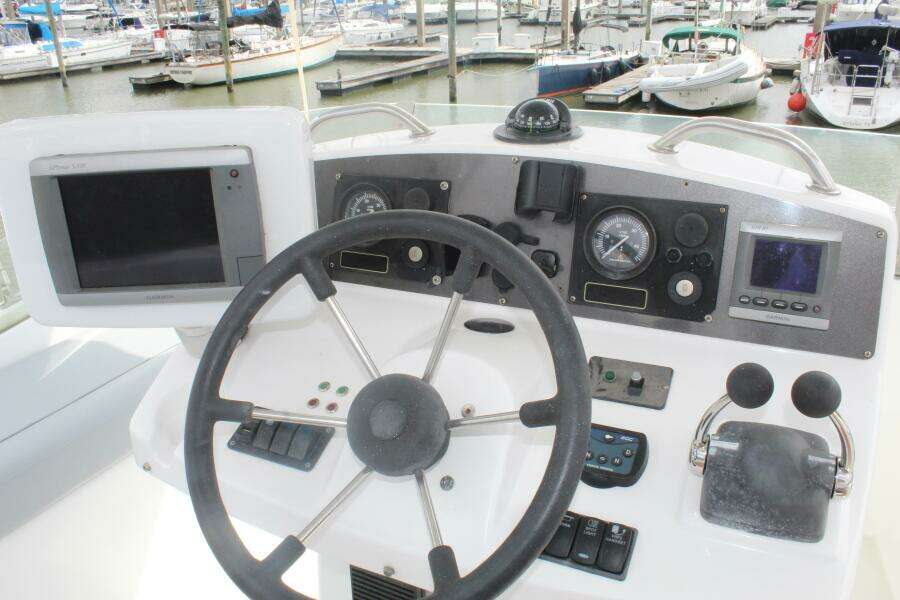 Cadence 43ft Lagoon Yacht For Sale