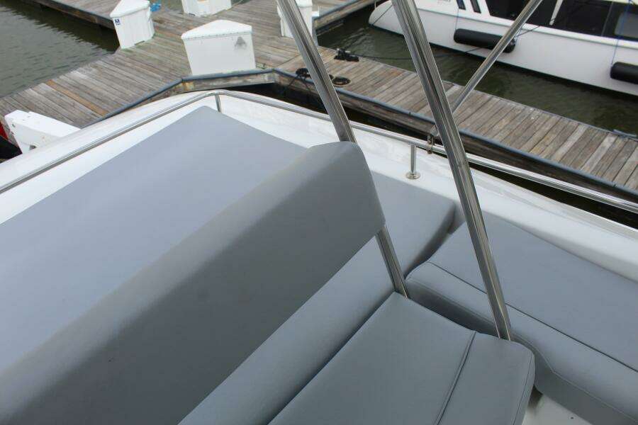 Cadence 43ft Lagoon Yacht For Sale