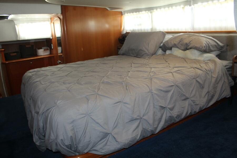 43' 2004 Lagoon 43 Power Cat