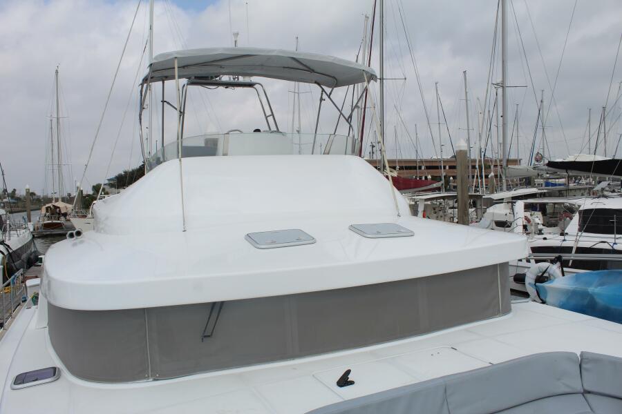 43' 2004 Lagoon 43 Power Cat
