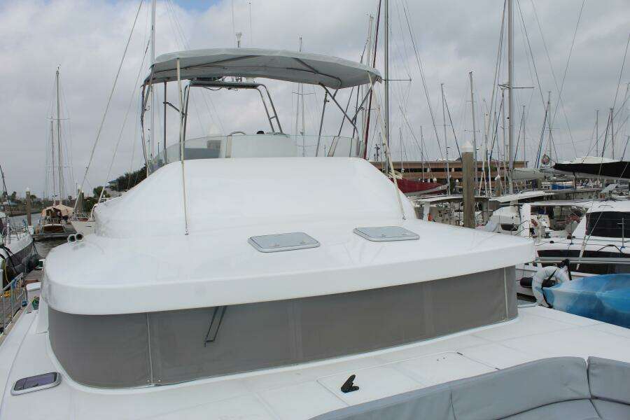 Cadence 43ft Lagoon Yacht For Sale