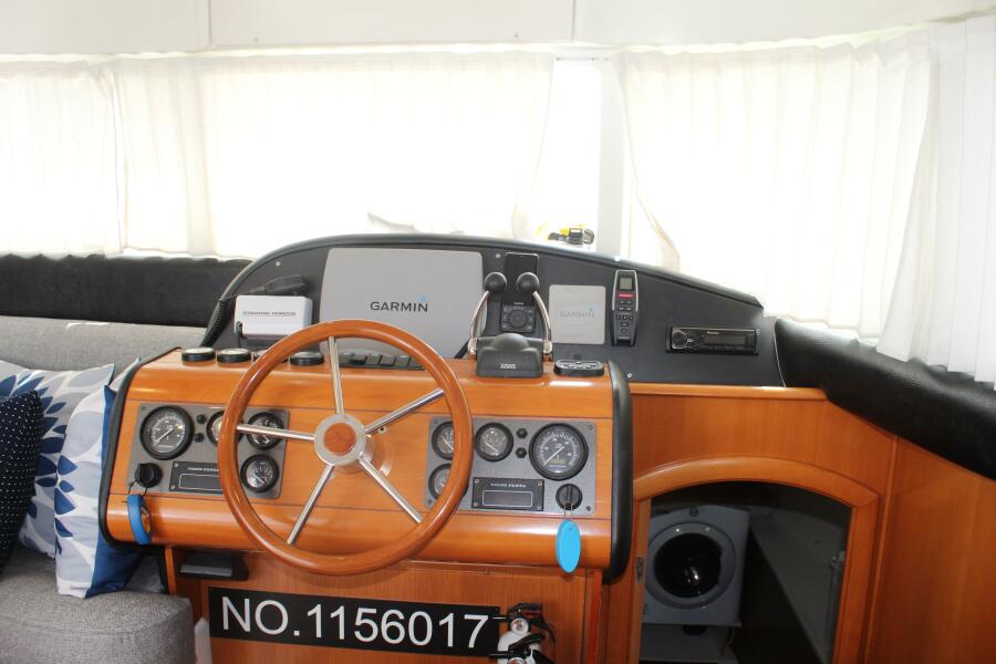 43' 2004 Lagoon 43 Power Cat