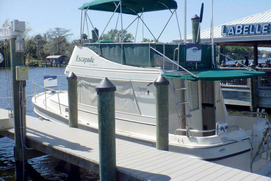 Escapade 31ft Camano Yacht For Sale