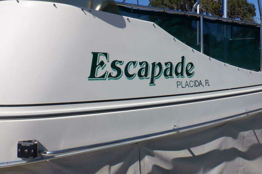 Escapade 31ft Camano Yacht For Sale