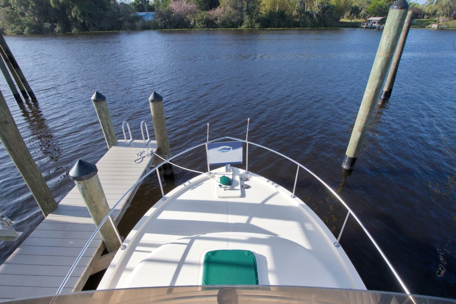 Escapade 31ft Camano Yacht For Sale