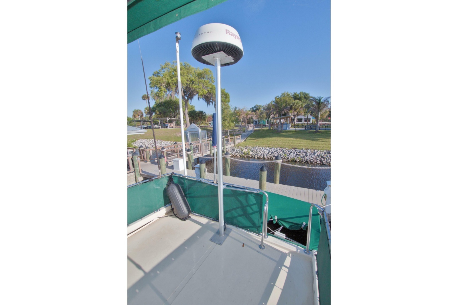 Escapade 31ft Camano Yacht For Sale