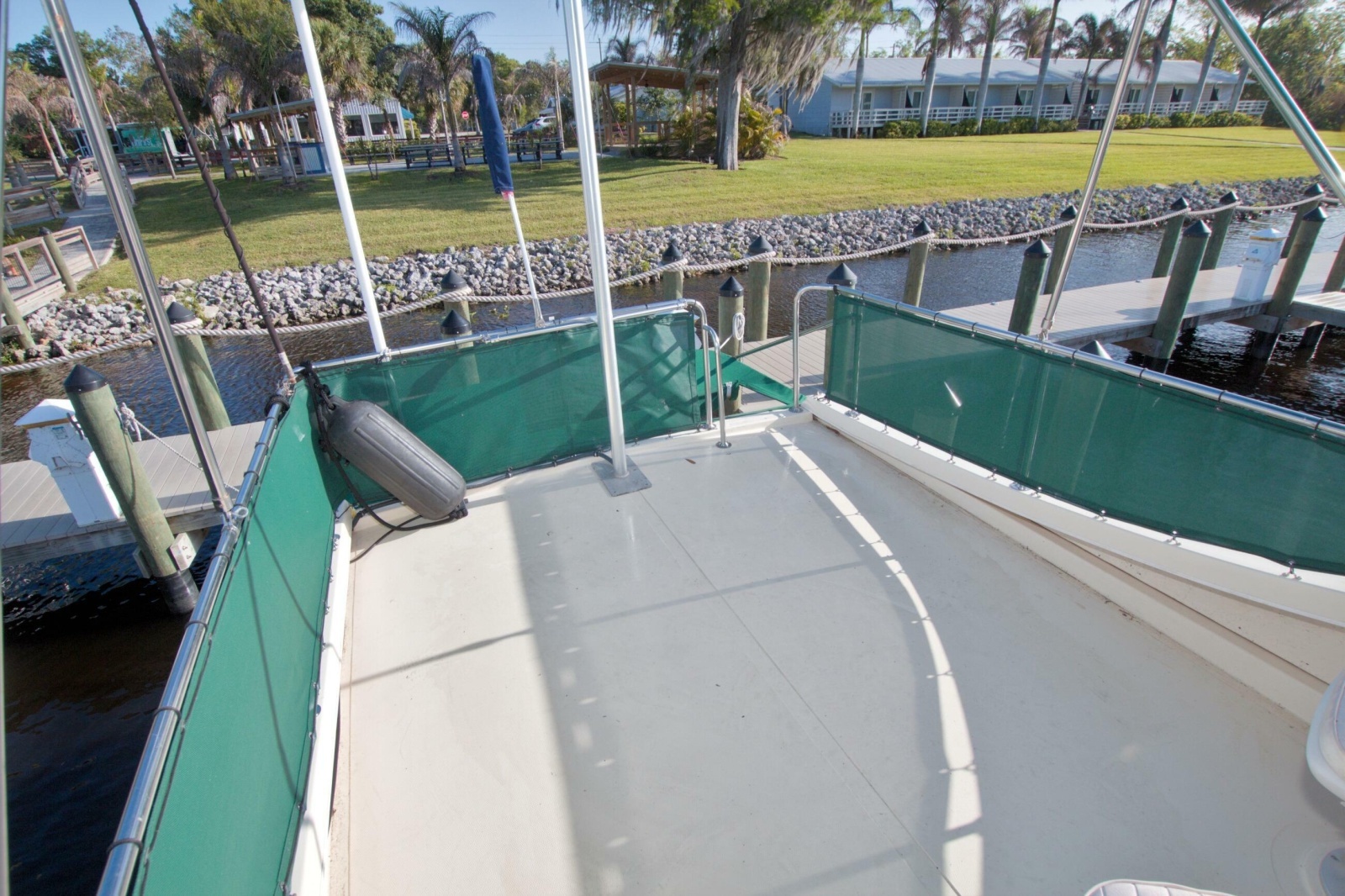 Escapade 31ft Camano Yacht For Sale